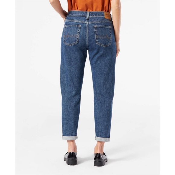 DENIZEN from Levi's Women's Mid-Rise Cropped Boyfriend Jeans - Splish Splash - Picture 2 of 5